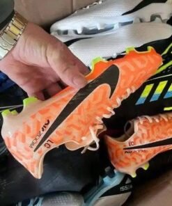 Soccer Boots Pallets (250 Pieces Per Pallet)