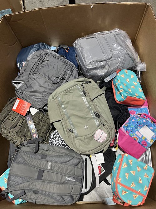 Backpack Pallets & Truckloads (500 pieces)
